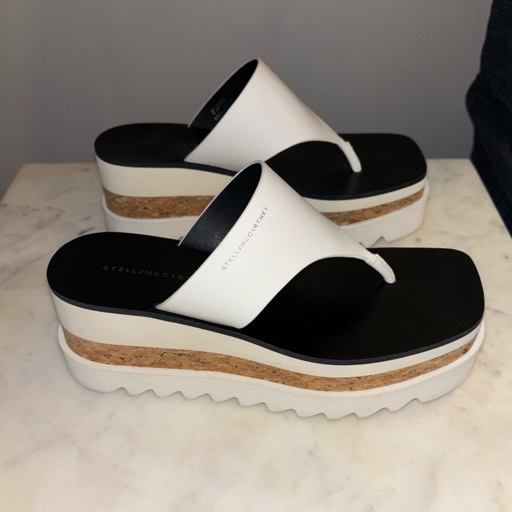 Like New - Stella McCartney Sneak-Elyse Logo Printed Platform Sandals - Picture 4 of 8